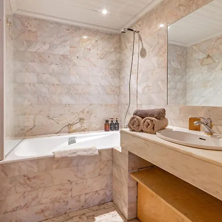 Arc De Triomphe Charme Authentique