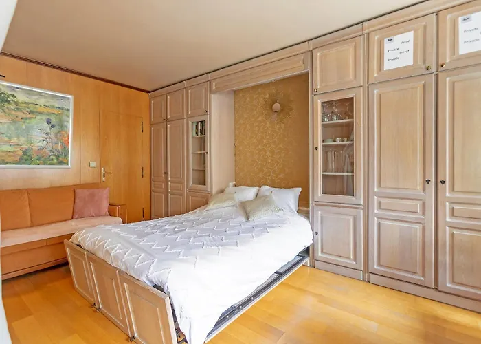 Arc De Triomphe Charme Authentique * Paris